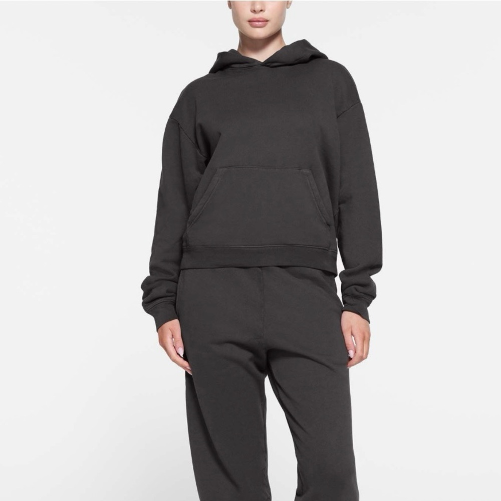 Skims classic Hoodie🩶 - Picture 4 of 7